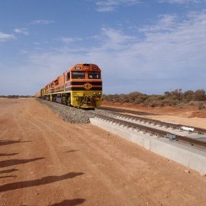 Massive Scale Weighs Four Rail Cars Simultaneously